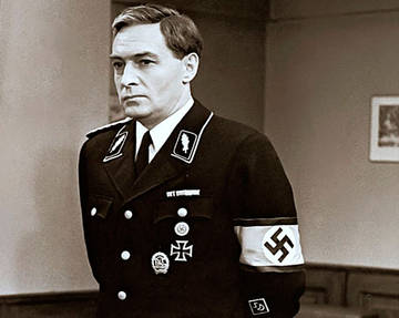 Штирлиц был близок к провалу...