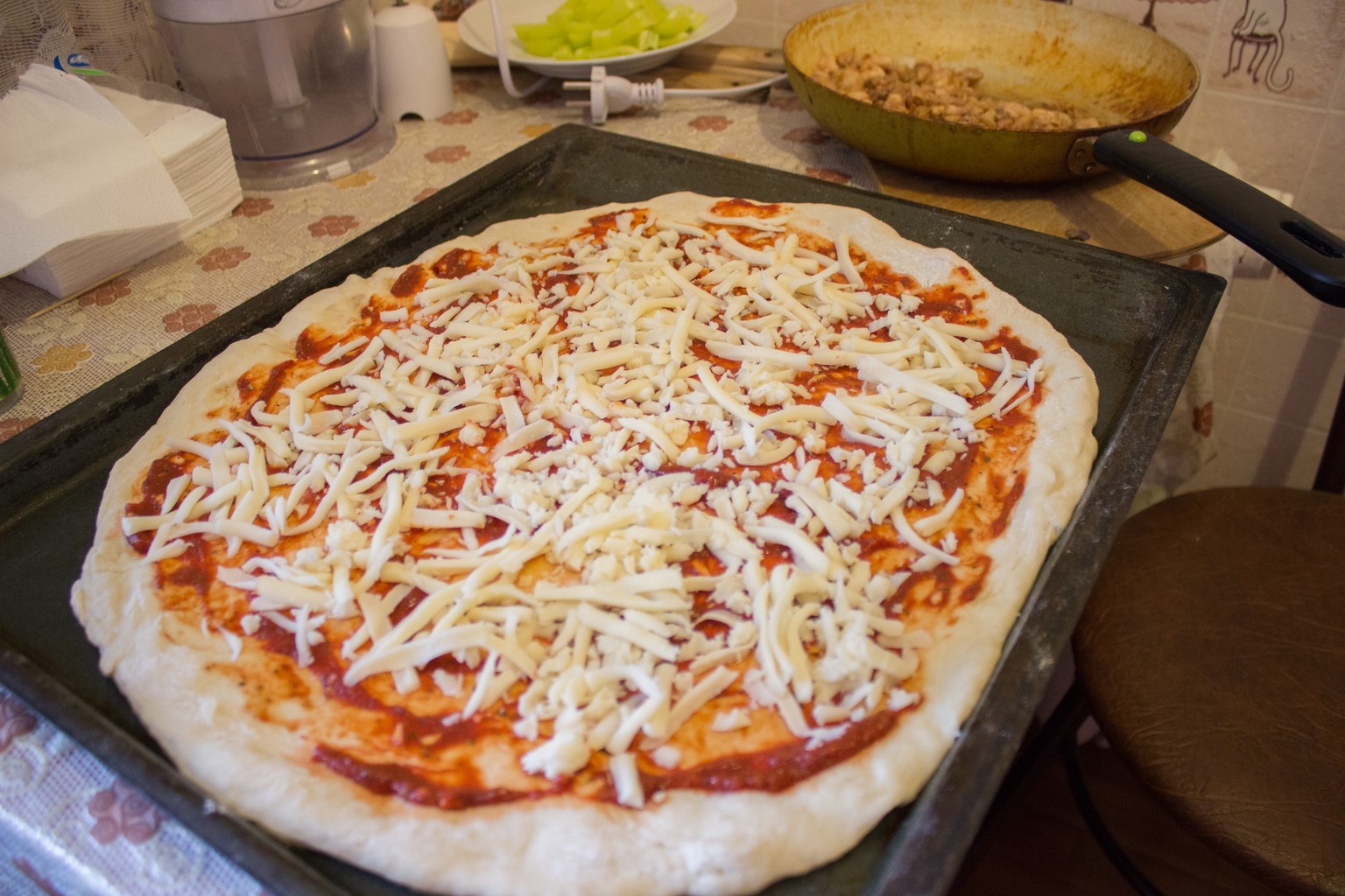 на чем приготовить пиццу в духовке чтобы не пригорало фото 82