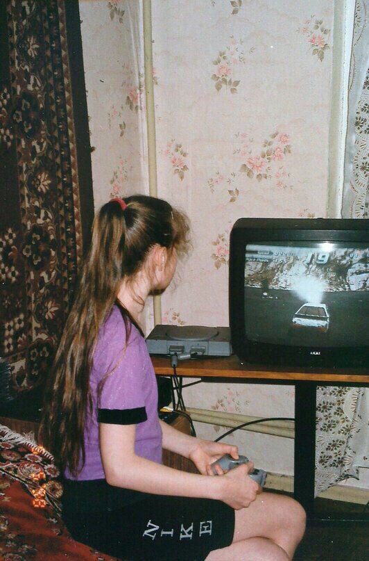 Домашняя игровая атмосфера 90-х