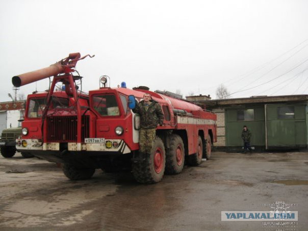 Пожарный МАЗ "Ураган" в Череповце оставили служить памятником