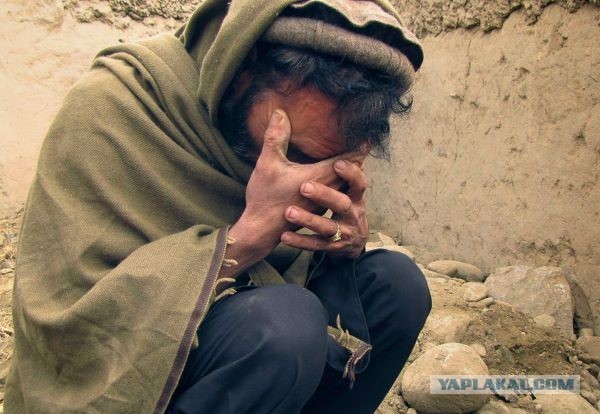 Афганские мародеры разграбили авиабазу Баграм после того, как американские войска ушли