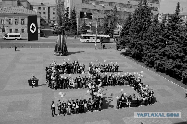 Флешмоб в честь Дня космонавтики в Пензе..