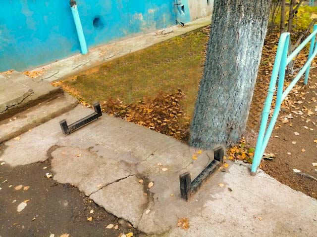 "Право собственности": Чтобы чужие зады не сидели на любимой лавке