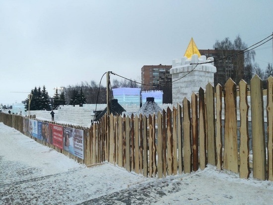 Е-бург старательно пробивает днище