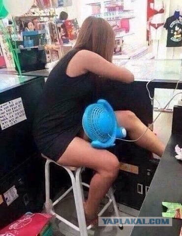 Когда вода с сосисками закипели в кастрюле и поднимаешь крышку, а там...
