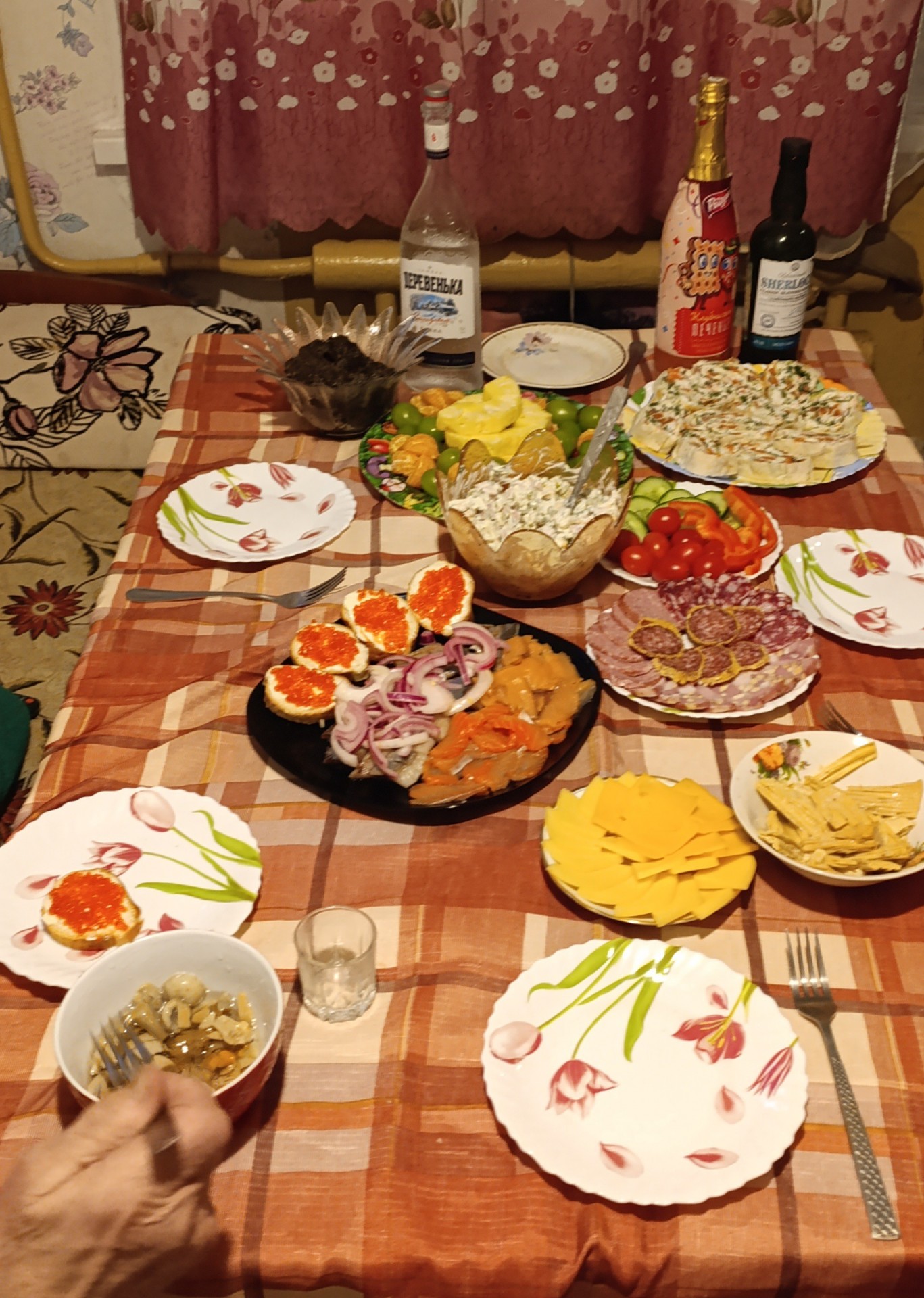Какой стол, такой и стул!