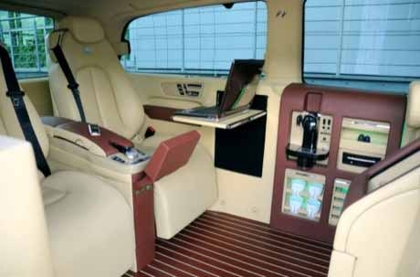 Автомобиль - кинотеатр