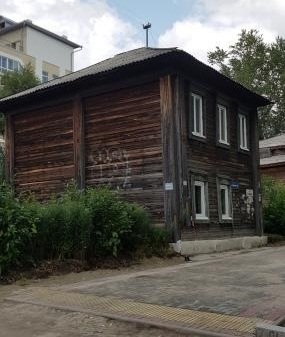 Живу в старой "хрущевке". Скоро переселение, но я не хочу