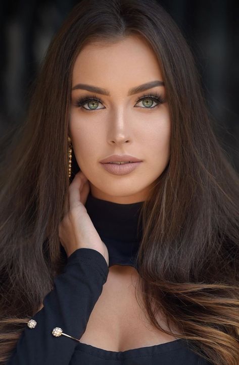 Моника на фотографиях Сабин Вильярд для нового Cote Magazin