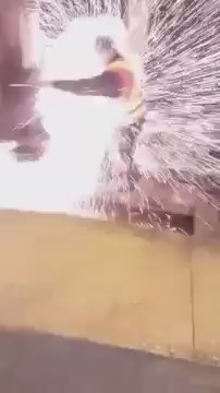 Замыкание контактного рельcа