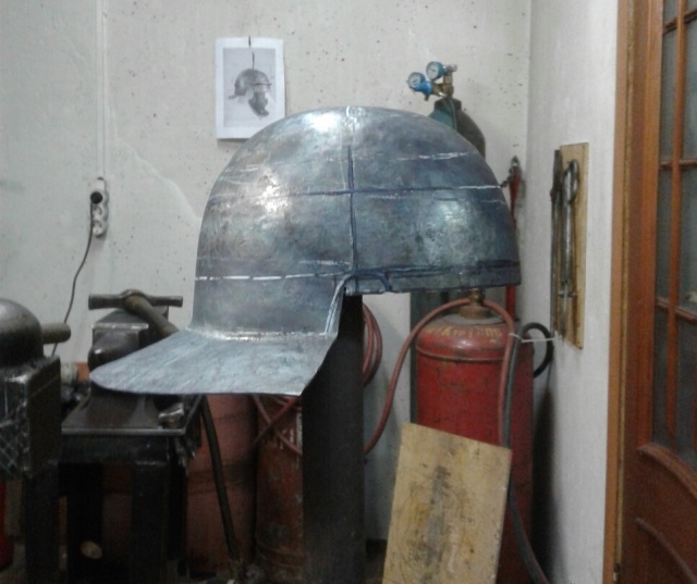 Римский шлем своими руками из монолитной детали