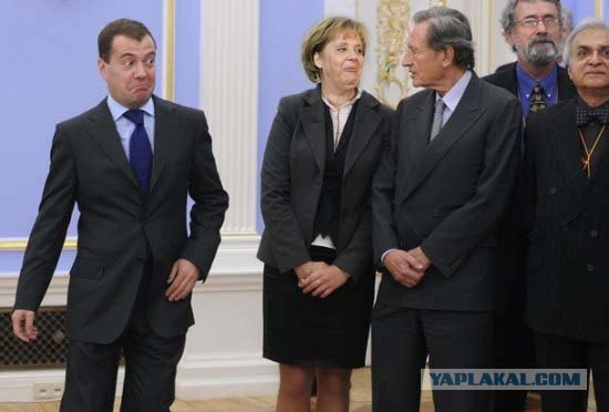 Фотожаба: Кто все эти люди?!