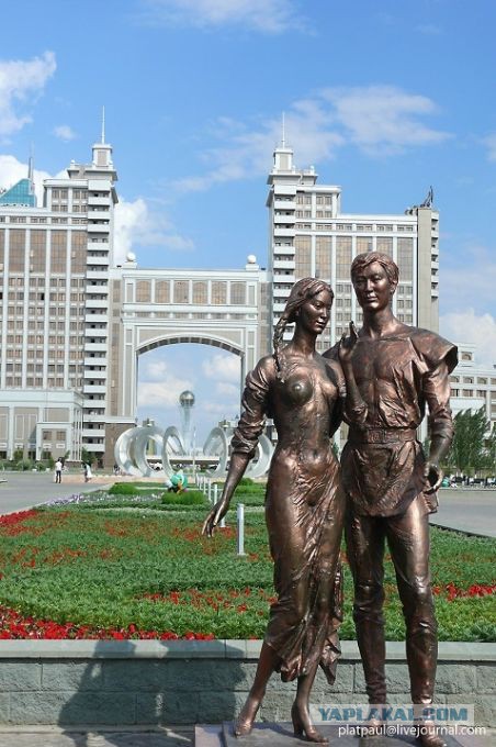 Бронзовые сиськи и жопа