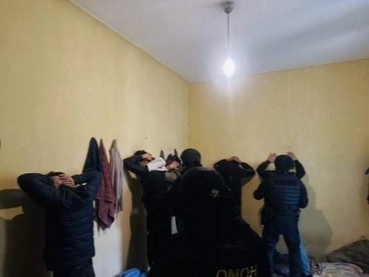 В Петербурге были проведены обыски по местам проживания мигрантов