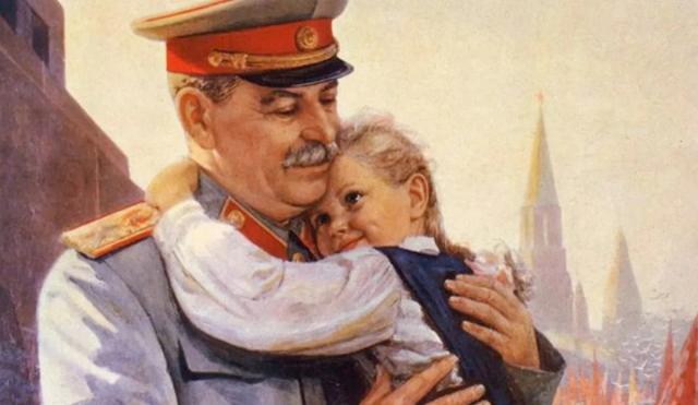 Куда пропала самая смелая девочка СССР,которая поцеловала Сталина.