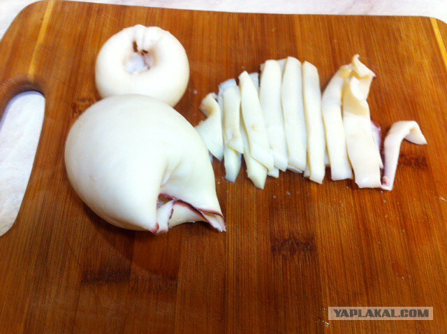 Картошка с кальмаром жареные