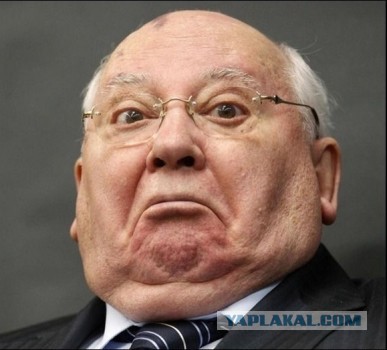 Турчинов призвал НАТО сбивать военные самолеты России