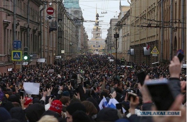 Дудь объяснил выход людей на несогласованные протесты