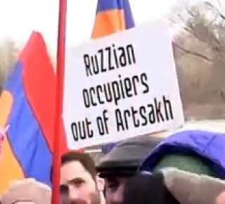 B Армении в эти минуты проходит акция с обвинениями в адрес Российской Федерации