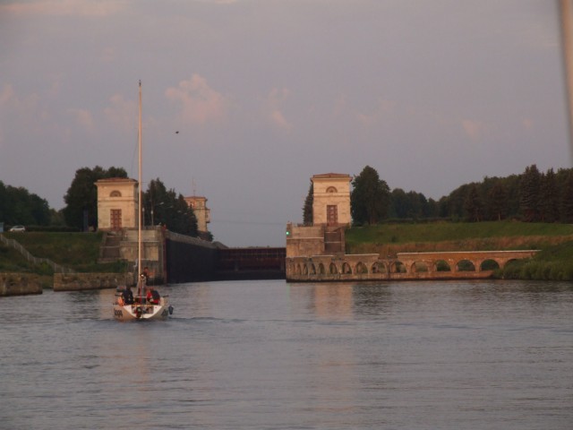 Трое в лодке