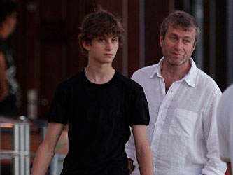 Что за парень?