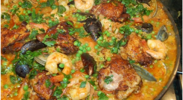 Готовим валенсийскую паэлью: paella valenciana