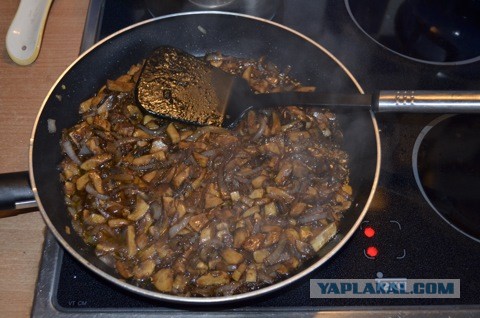 Фаршированная курица.