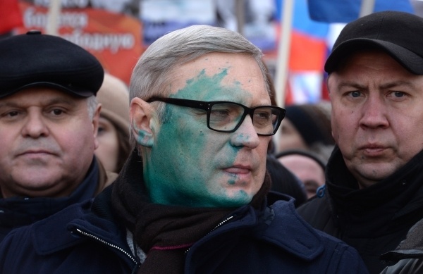 Михаила Касьянова облили зеленкой