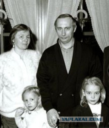 Редкие фото мировых знаменитостей в кругу семьи