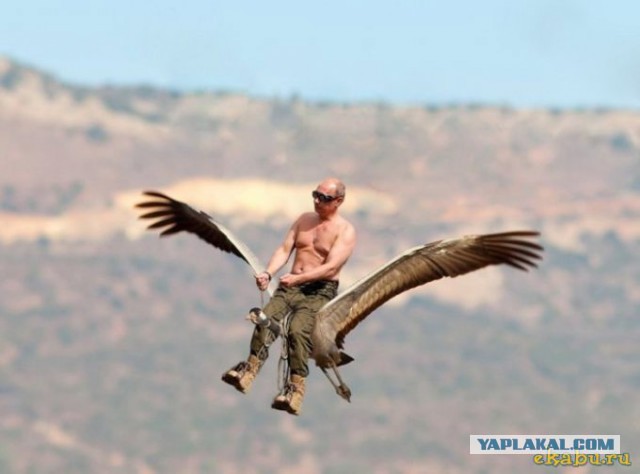 Попадание ракеты в танк