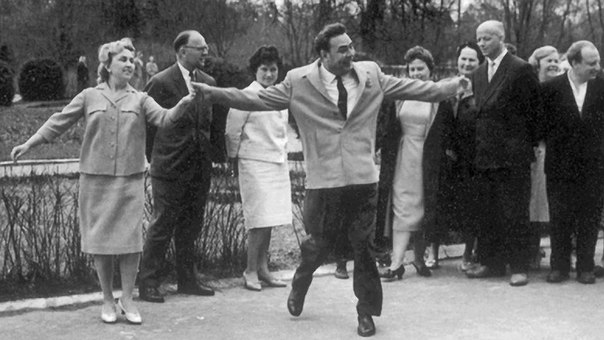 Леонид Брежнев. Неизвестный солдат 50 лет спустя