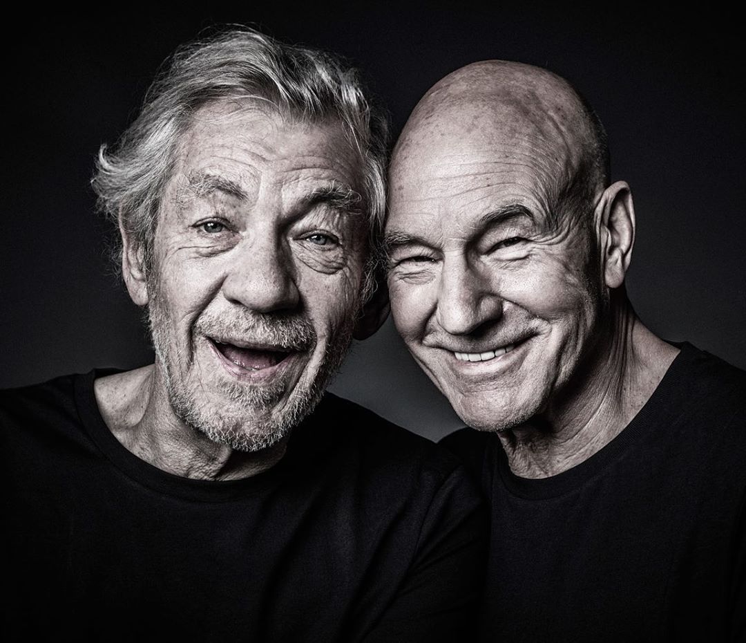 иэн маккеллен с мужем. патрик стюарт и иэн маккеллен. иен маклеин и патрик стюарт. иэн маккеллен партнер. йен маккеллен и патрик стюарт.