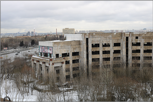 В Москве начат снос Ховринской больницы