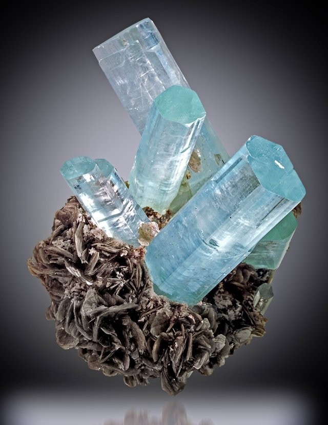 Удивительные минералы