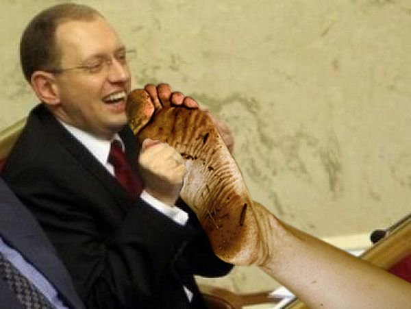 Яценюк предлагает план экономического роста Украин