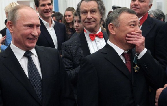 Главврач больницы, где осматривали Голунова, заявил о своей преданности Путину и Собянину: «Для меня понятия важнее правил»