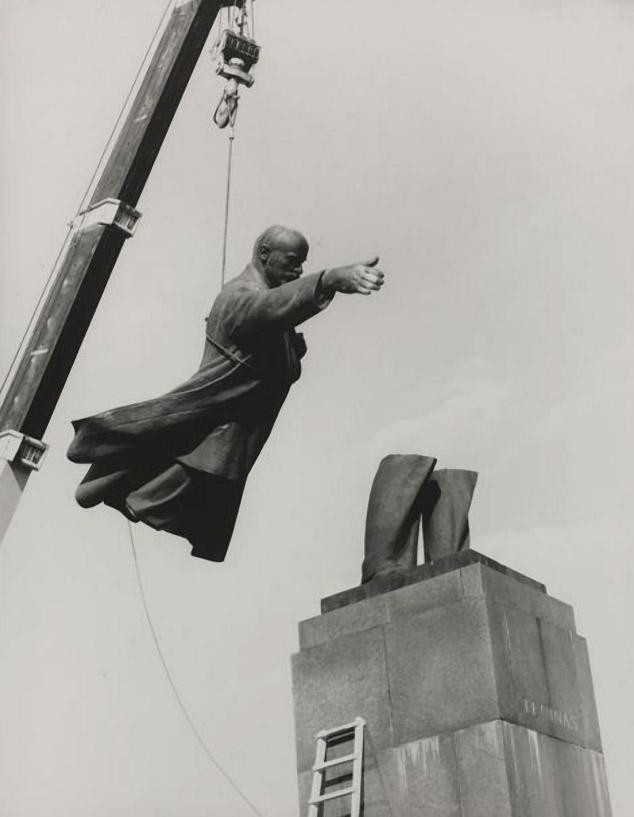 Ленин разный
