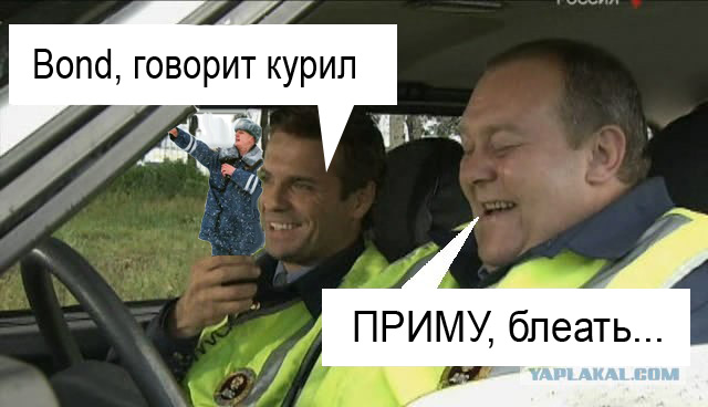 Фотожаба: полицейский в снегу