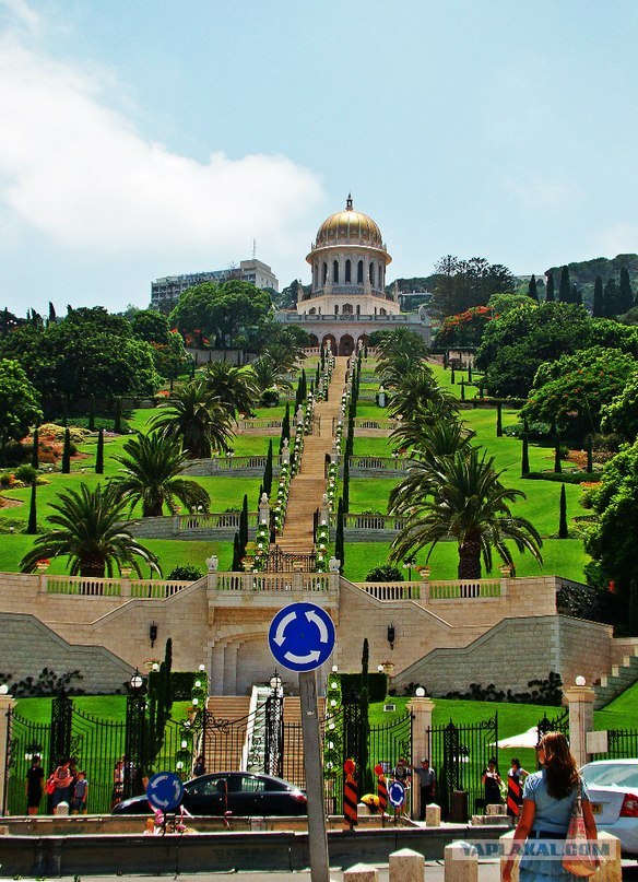 И целого мира мало!