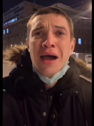 Наша Таня громко плачет