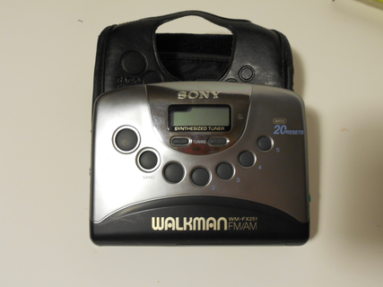 Отзыв на старый кассетный плеер Sony Walkman