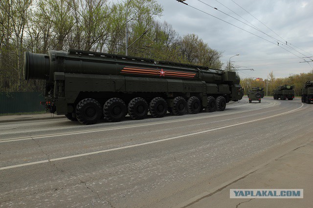 Как я не попал домой, но не пожалел. По Пресне танки грохотали!