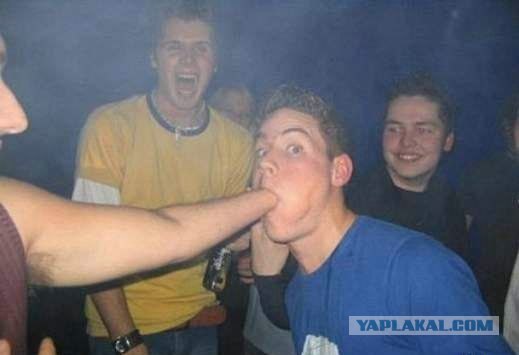 Фотожаба: В рот мне ноги!