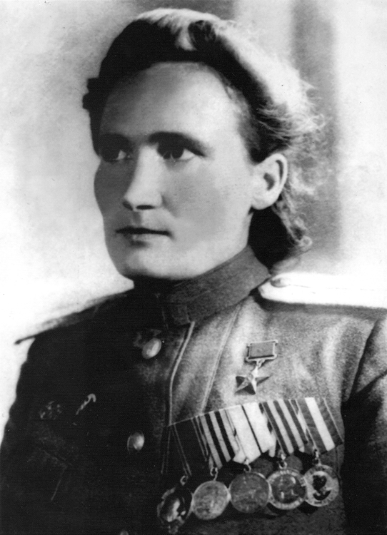Первая в РФ женщина-машинист электропоезда выходит в свой первый самостоятельный рейс