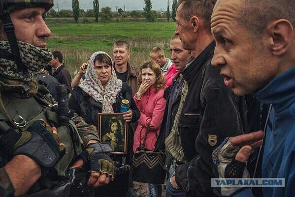 Каково быть автомобилистом в ДНР: лежащий на дне авторынок, двойные номера, комендантский час и прочее