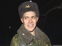 Почему кошка не может сразу спуститься с дерева и нужно ли ее снимать