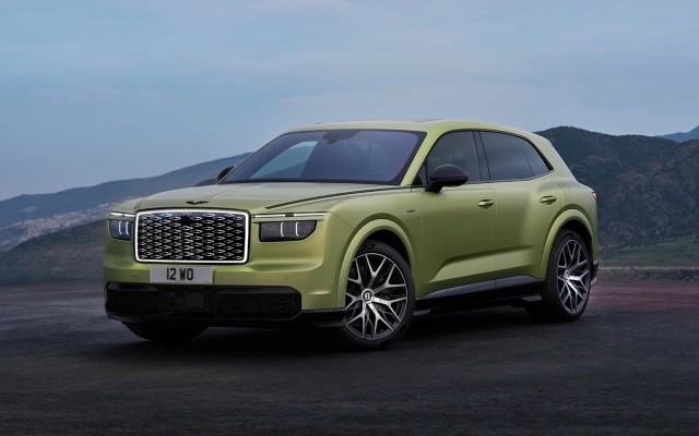 Bentley представила первый электромобиль в истории марки