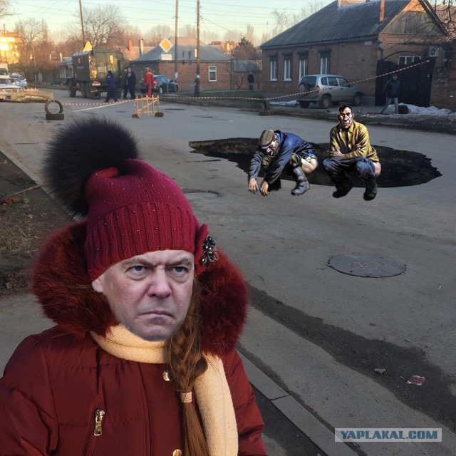 Медведев заявил, что на повышение МРОТ нет денег
