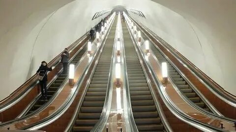 Из-за пробок в Москве даже Сергею Жукову пришлось пересесть на метро.