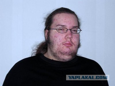 Самую красивую женщину-полицейского Германии бросил ухажер из-за того, что она слишком известна в Интернете